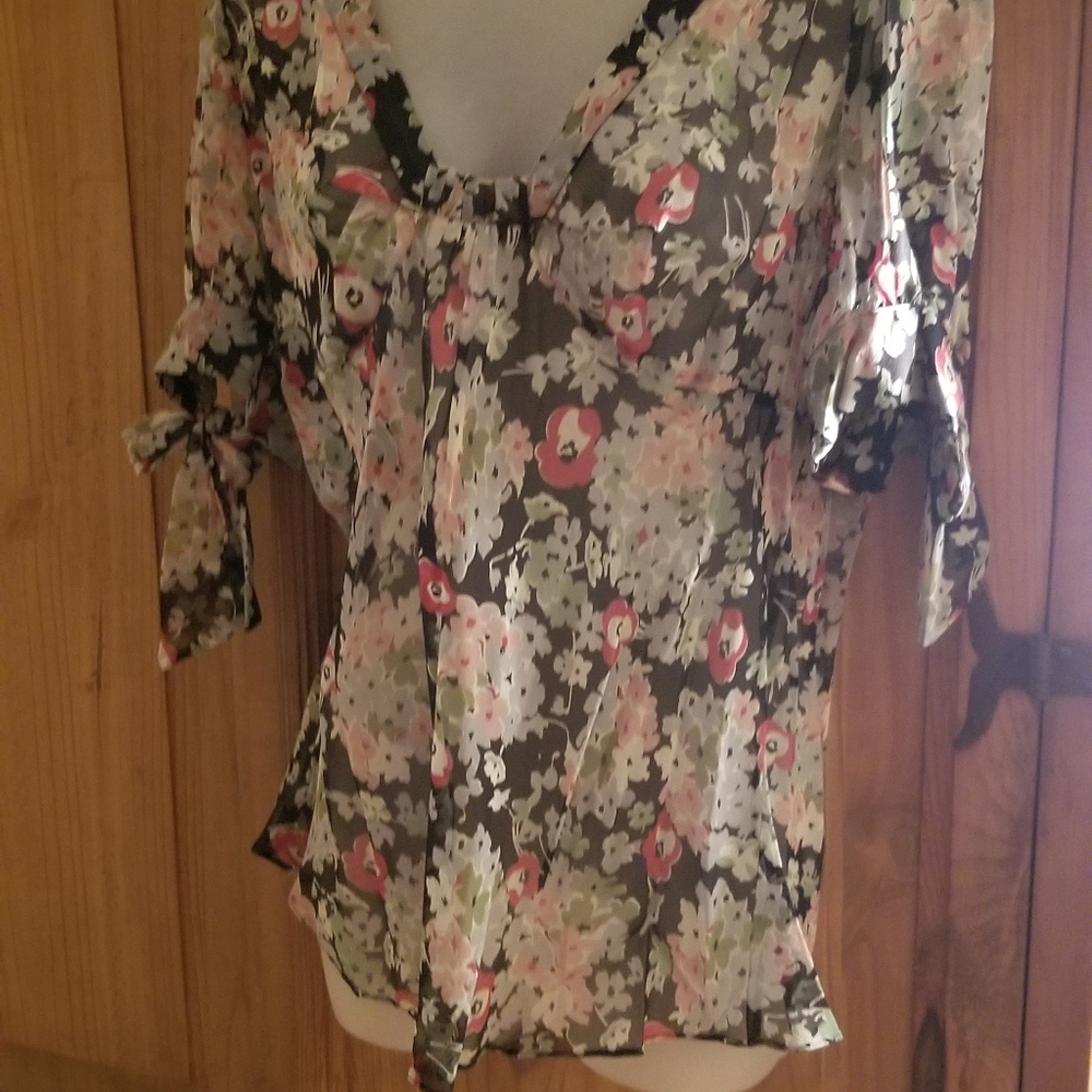 Blouse, Size M.